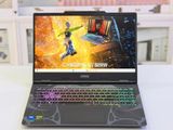 /DEAL/ MSI Cyborg RTX 5060 8GB Core 7 240H 15th Gen Laptop 16GB / 512GB