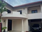 Dehiwala - Semi Furnished House for rent