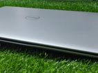 Dell i3 8 th gen 4GB 1000GB HDD LAPTOP