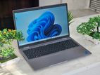 Dell Latitude 5520 Core i5 11th Gen 15.6 FullHD Touch 8GB RAM 256GB SSD