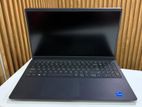 Dell Vostro 3520 core i5 12th 16GB RAM 512GB NVMe Laptop