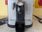 De'Longhi Nespresso Lattissima Machine