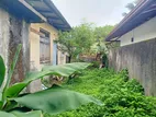 Depanama, Pannipitiya 20 Perch of Land with Old House for Sale