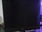 Monitor 19"