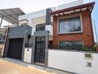 (DH1140) Luxury Three Storey House for sale in Polgasowita Mattogoda