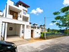 (DH1202) Newly Built Three Storey House for Sale in Kahathuduwa
