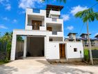 (DH1202) Newly Built Three Storey House for Sale in Kahathuduwa