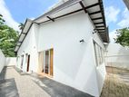 (DH816) Stylish Architect-Designed House for Sale in Kottawa