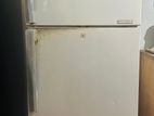 Samsung Digital Inverter Refrigerator 234 Liters
