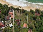 DIKWELLA : 109.75 PERCHES BEACH FRONT PROPERTY FOR SALE