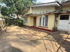 (DL488) 20 P Land With House For Sale in Mount Lavinia
