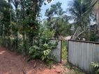 දොම්පේ නගරයට ආසන්නව පදිංචියට සුදුසු ඉඩම