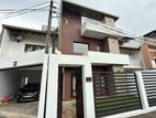 (DR1120) Furnished Modern Three Storey House for Rent in Pelawatta