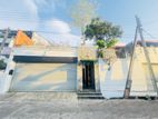 (DR466) Two Storey House with Annex for Rent in Pannipitiya