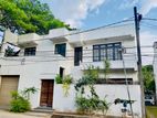 (DR9) Luxury 2 Storey House for Rent in Colombo 5