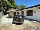 (DR984) Three Storey House for Rent in Kandy