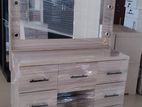 Dressing teable