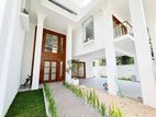 Ds7770/ 3 Story Super Luxury House for Sale Battaramulla
