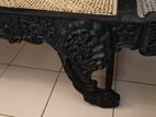 Ebony Sofa (කවිචිචිය)