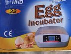 Egg incubator