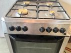 Electric Oven with 4 Burners