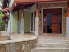 *Elegant 4-Bedroom House for Rent in Thalahena, Malabe*