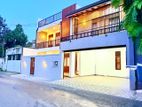 Elegant 4 Bedroom Luxury Home in Battaramulla