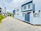 Elegant 4 Br Luxury Residence with House for Sale Mount Lavinia