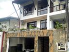 Elegant 4BR House in Prime Kalapaluwawa