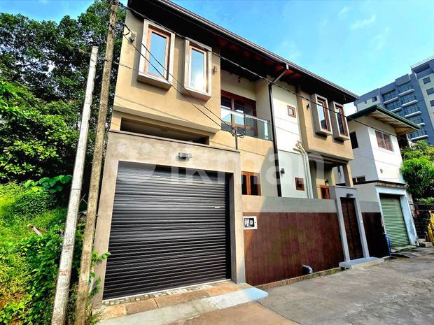 Elegant Designed Luxury Two Story House For Sale In Thalawathugoda