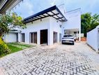 Elegant Family Home in Peaceful Thalawathugoda