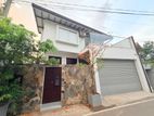 Elegant House for Sale in Thalawathugoda Kalalgoda
