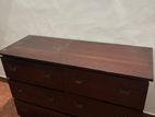 Elegant Mahogany Chest of Drawers