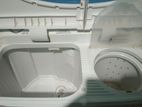 Elekta Semi-Automatic Washing Machine