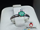 Emerald Gem Stone Silver Ladies Ring