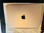 Apple MacBook M2