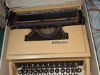English Typewriter olivetti DORA