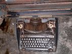 English Typewriter OLYMPIA