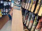 English willow cricket bat