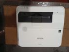 Epson 1470ui LCD Projector