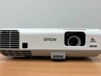 Epson 4000 Lumens Daylight Projector