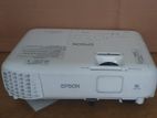 Epson EB-S05