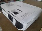 Epson EB-W32 Daylight Projector