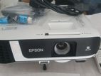 Epson FH52-Full HD Wireless Projector