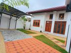 Family Home with 9.5 Perches Land – Kesbewa