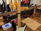 Fender Player Plus HSS Stratocaster 2021 with Maple in 3-Color Sunburst