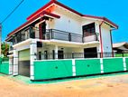Fernando Homes Upstairs Luxury Newly House Sale Negombo (Daluwakotuwa)