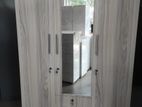 Finishing 3 Door Melamine Cupboard With Mirror / 8.20