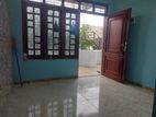 First floor 4BR second house rent in mt lavinia close to galle Rd