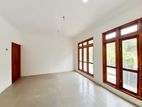 First Floor house for Rent in Boralesgamuwa (Pirivena Road)